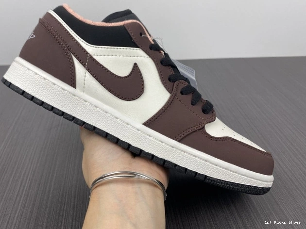 1st Kicks Shoes Air 1 Low DC6991-200 Mocha Jordan 0701